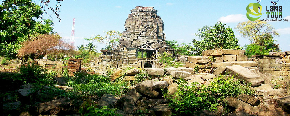Biking to the temples of Angkor